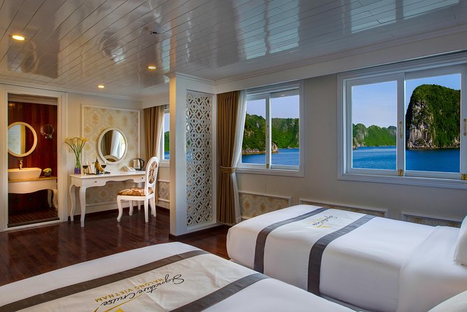 Bai Tu Long bay Luxury Cruise 2D/1N: Less touristy places, Kayaking, full meals - Vung Vieng Fishing Village and the active side of the trip