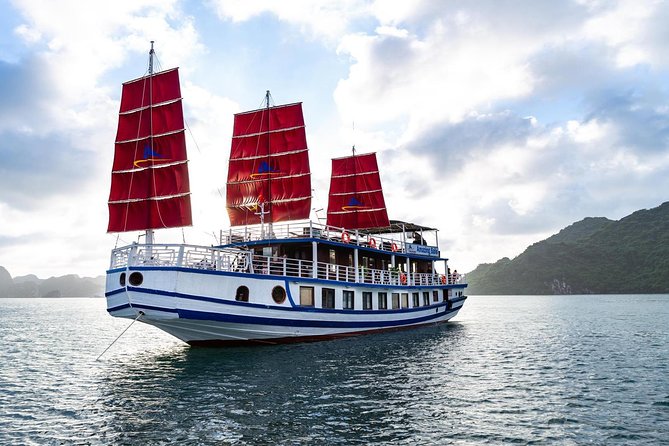 Bai Tu Long Luxury Day Cruise - Fishing Village, Kayak - From Hanoi pickup to the Ha Long port