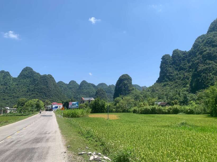 Ban Gioc Waterfall - God Eyes Mountain 1 Day By Car - Truc Lam Pagoda and the border view