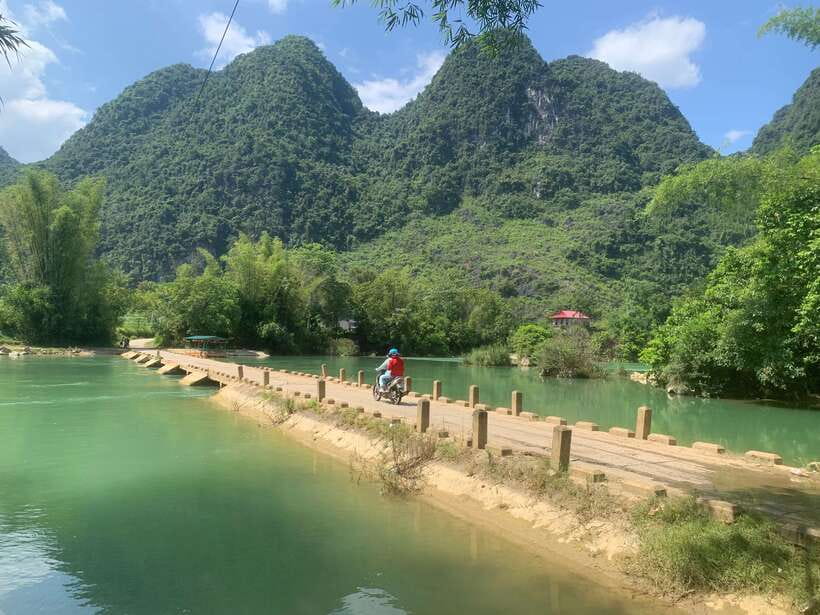 Ban Gioc Waterfall - God Eyes Mountain 1 Day By Car - The different route home and Angel Mountain