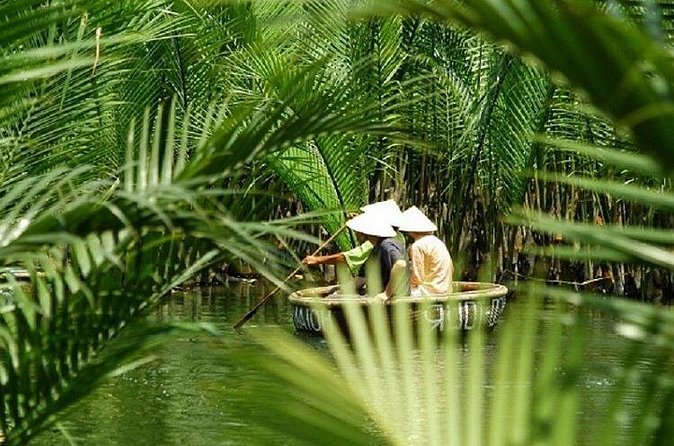 Basket Boat Tour from Da Nang/HoiAn by Lunch & Cafe Class Private - Making Vietnamese coffee instead of simply drinking it