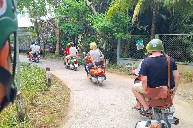 Ben Tre Mekong Zig Zag: Scooter, Sailboat, and Food (Full day) - How the $59 price compares