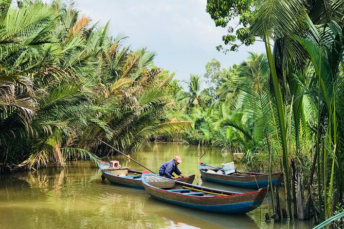 Ben Tre Mekong Zig Zag: Scooter, Sailboat, and Food (Full day) - Who should book this Ben Tre day tour?