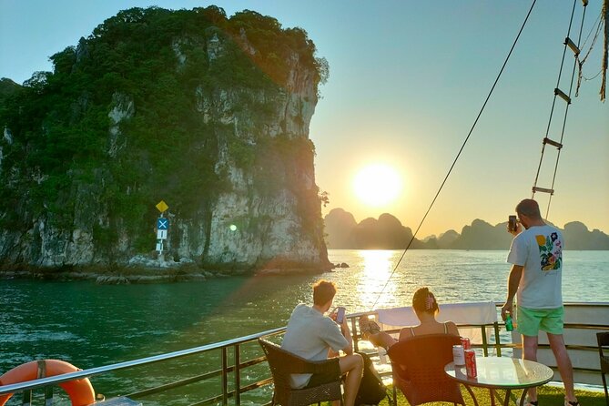 Best Price Halong Bay Full-Day Trip,Cave,Titop,Kayak By Transfer - Kayaking or taking the bamboo boat at Luon Cave