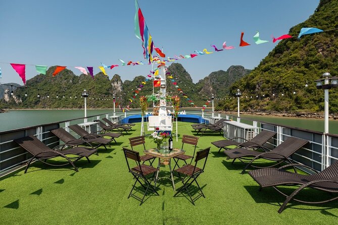 Best Price Halong Bay Full-Day Trip,Cave,Titop,Kayak By Transfer - Swimming and climbing on Ti Top Island