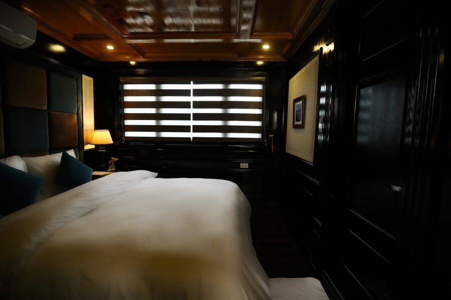BestSeller - 2 Day 5-Star Overnight Cruise of Highest Safety - Food, Guides, and the Feel of the Boat