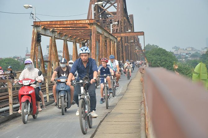 Bicycle Tours Hanoi: Half Day Hanoi City Bicycle Tours - West Lake and the view from Thanh Nien Road