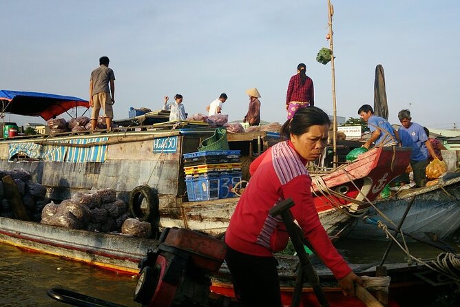 Cai Rang Floating Market - My Tho & Ben Tre - VIP Private Tour - Cai Rang by motorboat, not from the riverbank