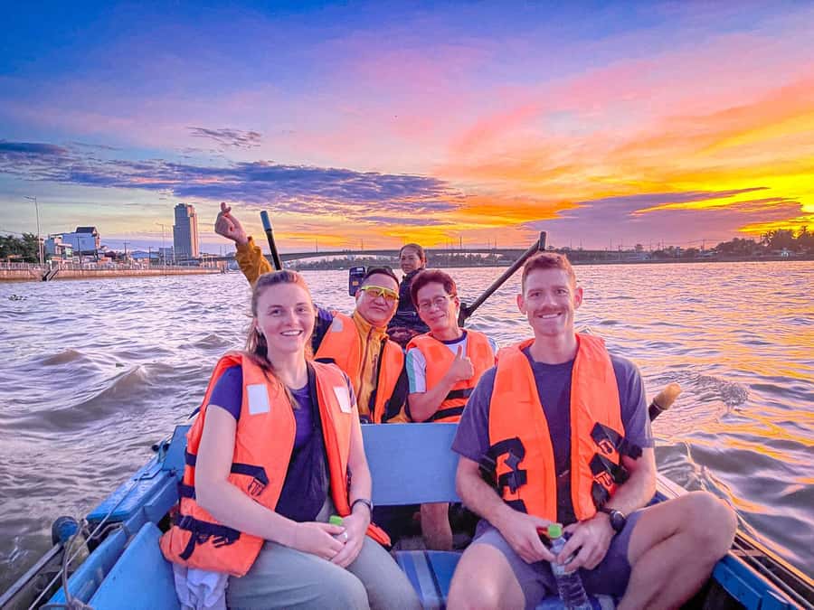 Can Tho: A Real Mekong Tour, Floating Market, Cacao & Life's - Cai Rang Floating Market from a small boat