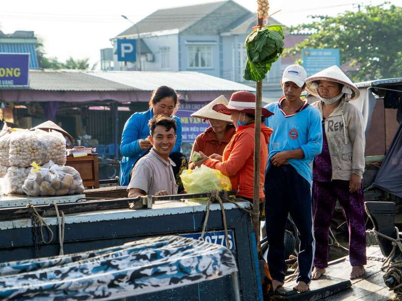 Can Tho: Explore Mekong, Floating Market, Cacao & Local Life - Cai Rang floating market, with breakfast on the river