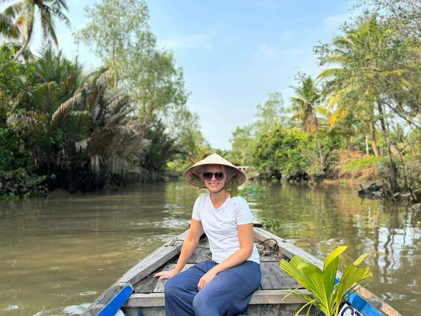 Can Tho: Floating Market, Canal, Cacao Farm & Mekong' Life - Cai Rang Floating Market by local boat