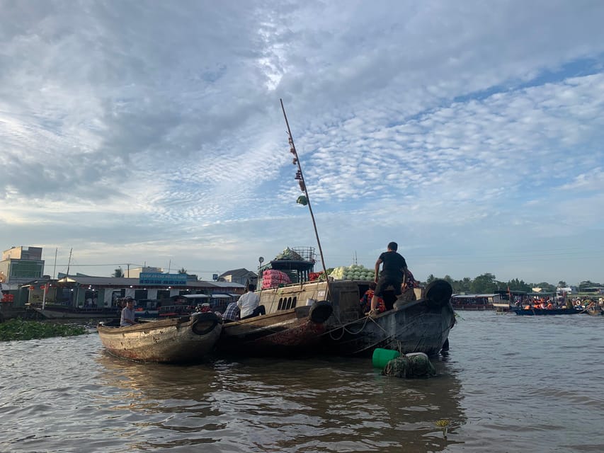 Can Tho: Mekong Delta and Cai Rang Floating Market Tour - What happens at the rice noodle factory
