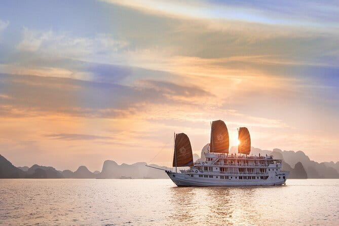Carnival Cruise: Halong Luxury Cruise Day Trip -Swim, Kayak, Cave - Food, service, and the importance of checking the menu
