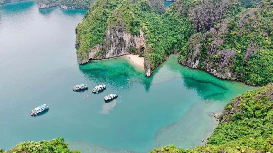 Cat Ba/Ha Noi: Lan Ha and Monkey Island Full Day Boat Trip - Lunch on board from noon to 1:00pm