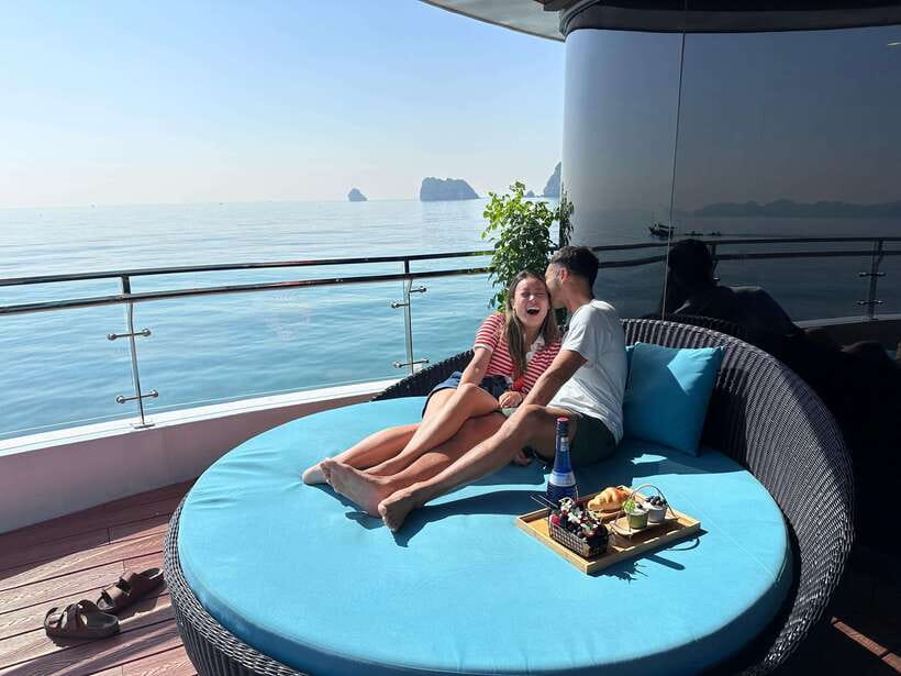 Cat Ba Island: Lan Ha Bay Full-Day with Luxury Cruise - A Second Kayak Around Tay Keo or Van Boi