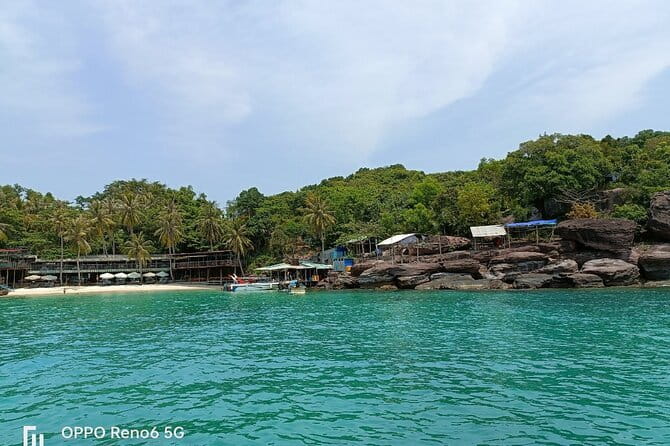 Cham island snorkeling tour - A city-and-water outing with one important question