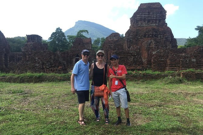 Chan May Port to Golden Bridge or Hoi An by Private Car - Crossing Hai Van Pass by car