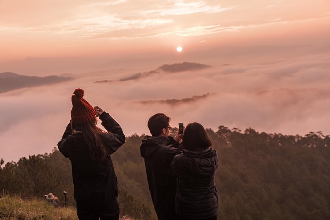 Cloud Chasing packaged hike - Sunrise, Nature and Wellness - The 4:30 AM pickup and drive to the trail