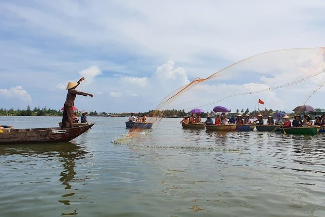 Cooking Class Hoi An:Local Market, Basket Boat, Fishing & Cooking - Shopping for ingredients at Hoi An Market