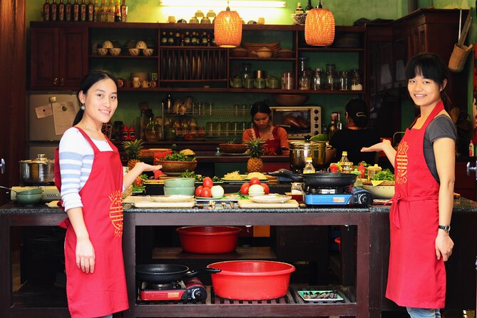 Cooking class with market visit - Food lessons that explain Hanoi life