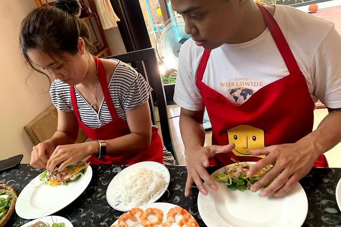 Cooking with Jolie in Hoi An - Timing, meeting point, and group size