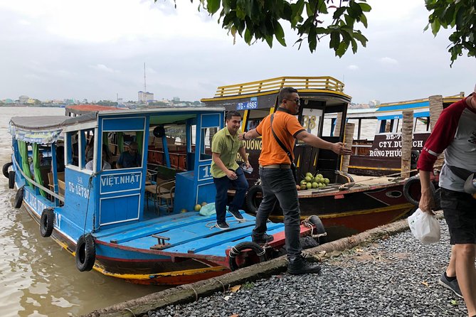 CuChi Tunnels&Mekong Delta-Boat,TukTuk,Coconut Village SmallGroup - Lunch and local flavors