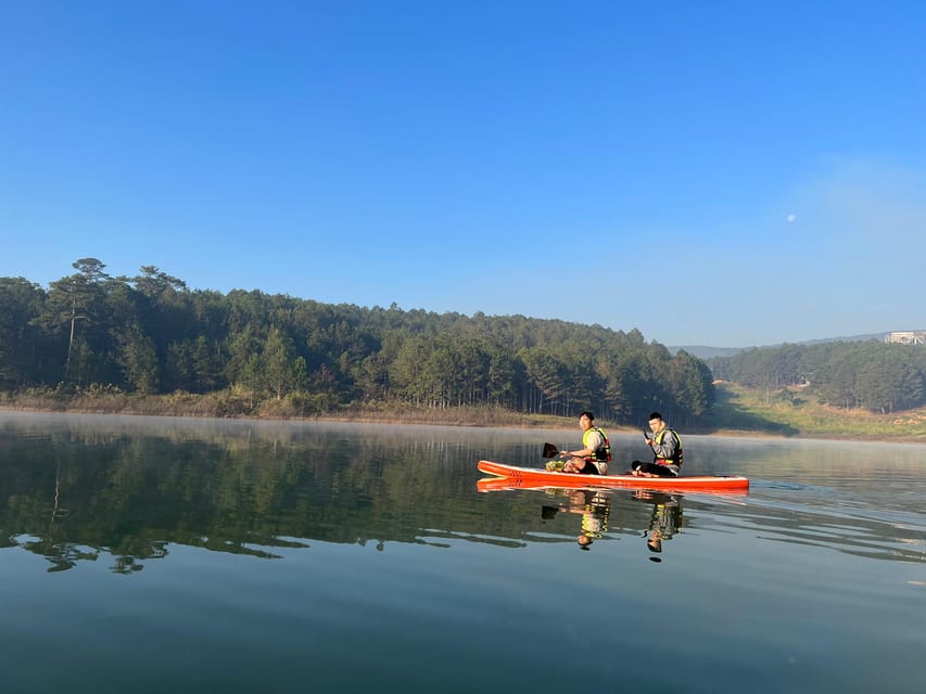 Da Lat: Tuyen Lam Lake Kayak or SUP Tour - Paddling past pine forest and Da Lat viewpoints