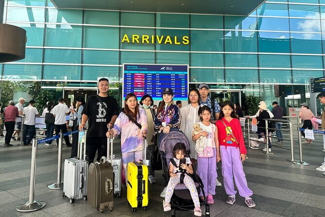 Da Nang Airport Transfer to Da Nang Hotel by Private Car - Communication is the real safety net