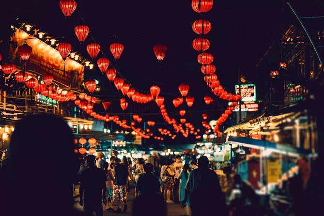 Da Nang By Night: Seafood dinner, night market and cruise trip - What I would clarify before booking