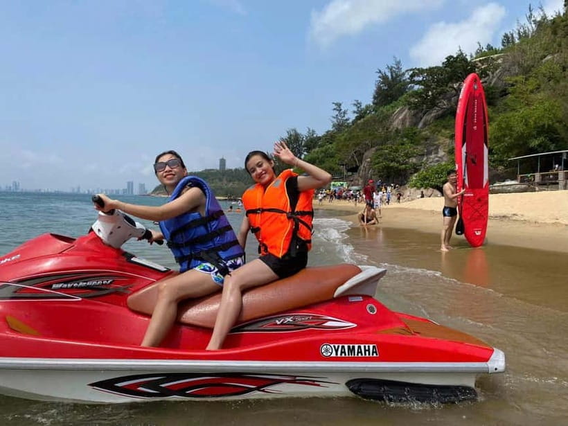Da Nang: Coral Snorkelling and Jetski Experience - What happens in the water