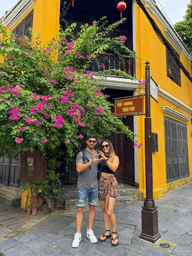 Da Nang: Full-day My Son Sanctuary And Hoi An Heritage Tour - Hoi An Market and the first look at local life