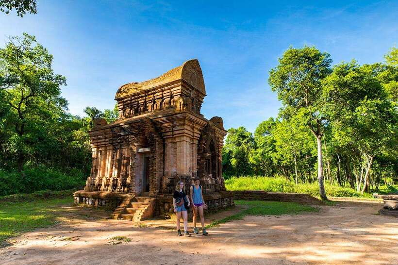 Da Nang: Full-day My Son Sanctuary And Hoi An Heritage Tour - Song Hoai Square and the shape of the afternoon