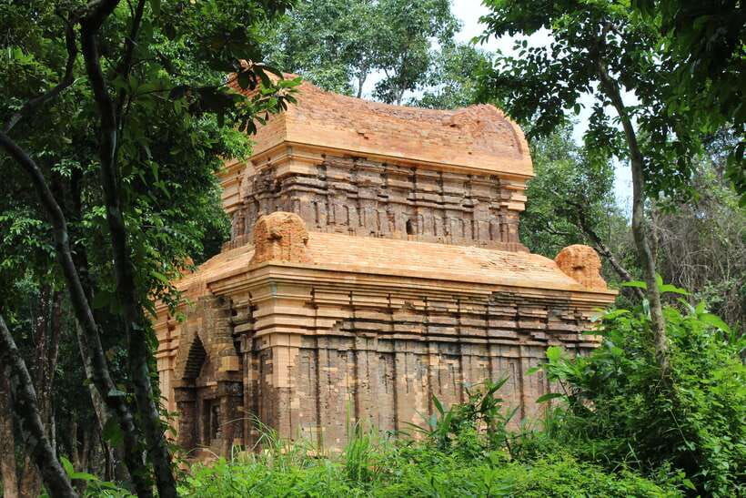 Da Nang: Half-day Journey To My Son Sanctuary - The guide can make or break the visit
