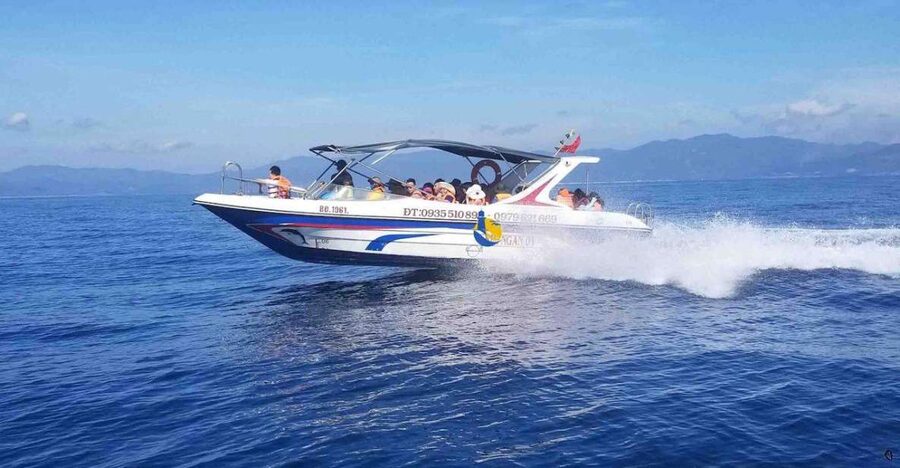 Da Nang/Hoi An: Cham Island Speedboat Tour with Snorkeling - The early road to Cua Dai dock