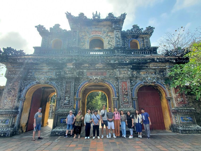 Da Nang/Hoi An: Hue Imperial City via Hai Van Pass & Lunch - Hai Van Pass, where the road becomes part of the tour