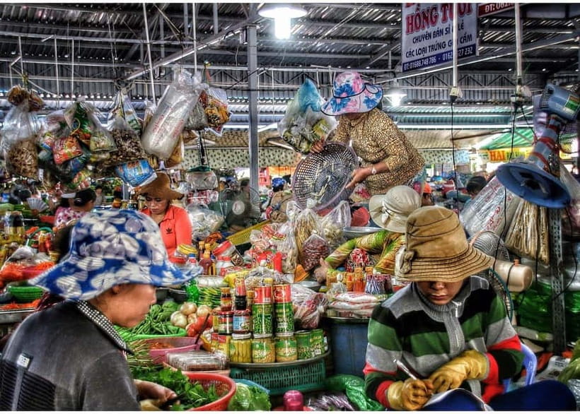 Da Nang/Hoi An: Market Tour, Basket Boat Ride, Cooking Class - Who should book this outing?