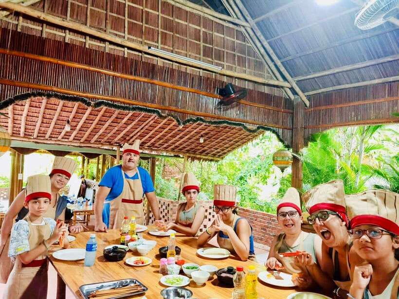 Da Nang/Hoi An: Market Tour, Basket Boat Ride, Cooking Class - What this Hoi An cooking tour actually includes