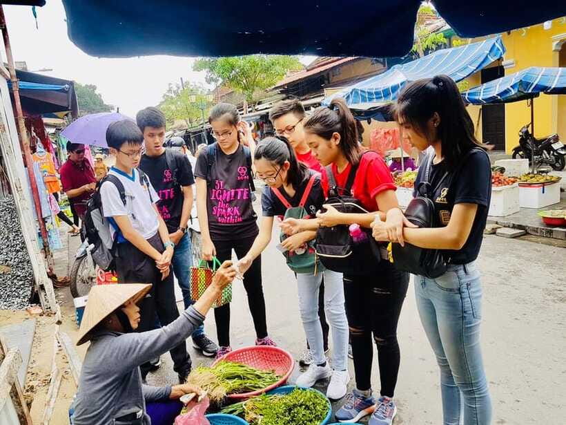 Da Nang/Hoi An: Market Tour, Basket Boat Ride, Cooking Class - Weather, comfort, and practical limits
