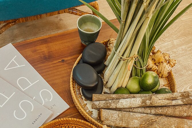 Da Nang: Private 90 minutes Aroma Massage by Trees Spa - Essential oils and gentle movements