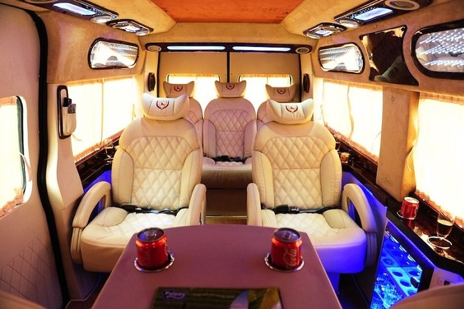 Da Nang To Hoi An Transfer By Limousine Dcar Luxury - Meeting your driver at Da Nang Airport