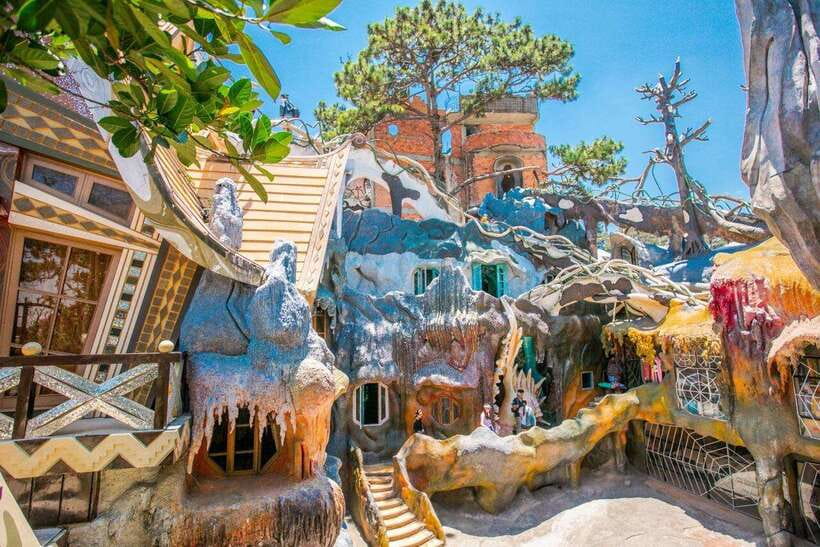 Dalat City Tour with Cable Car, Alpine Coaster & Clay Tunnel - Starting above the city at Robin Hill