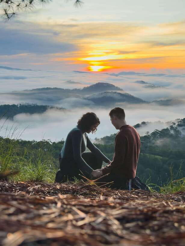 Dalat: Cloud Chasing packaged hike - Sunrise Pickup Included - Sunrise, toast, coffee, and artichoke tea