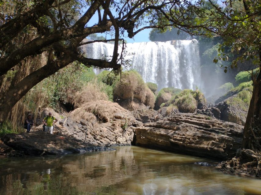 Dalat: Countryside Tour with Silk Village & Elephant Falls - Linh An Pagoda and the route to Elephant Falls