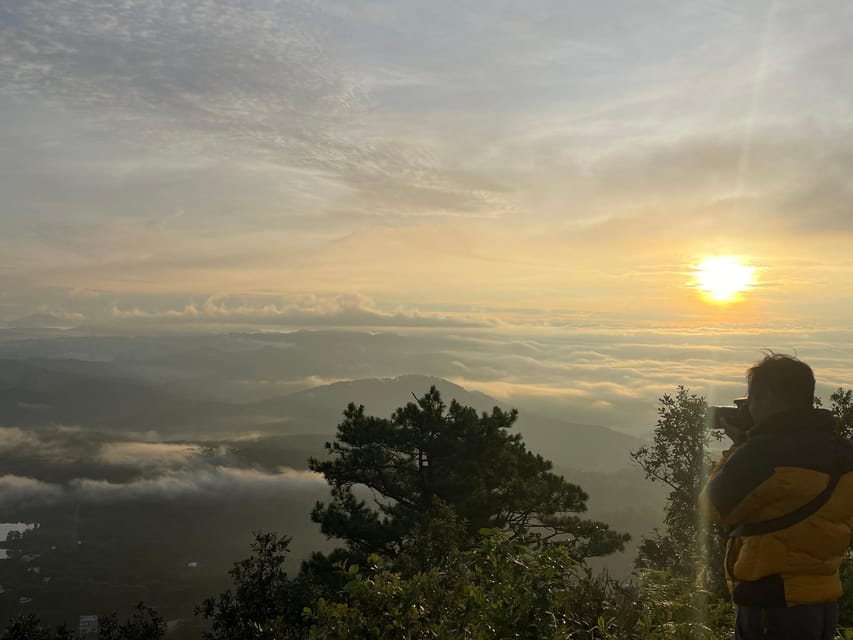 Dalat: Sunrise Trekking and Cloud Hunting experience - Optional SUP or kayaking on Tuyen Lam Lake