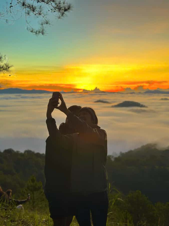 Dalat: Sunrise Trekking and Cloud Hunting experience - The early pickup and drive from central Dalat
