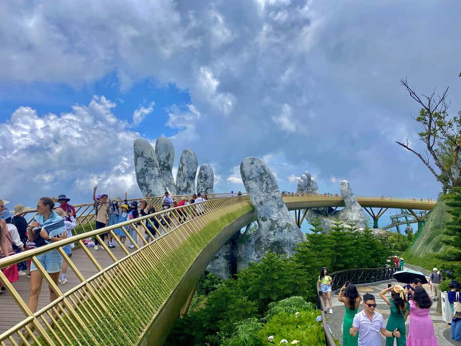 Danang: Golden Bridge by Private Car or Bus w hotel pickup - Food, Shopping, and the Return to Da Nang