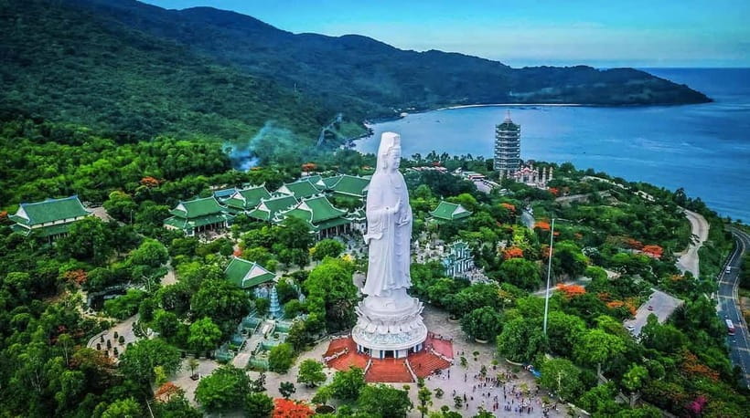 DaNang/HA: Lady Buddha, Marble Mountain & Am Phu Caves Tour - The short ride toward Marble Mountain