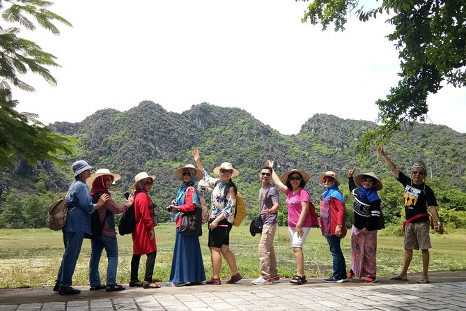 Day tours from Hanoi city (PRIVATE TOUR) - Mua Cave and the climb to Lying Dragon Mountain