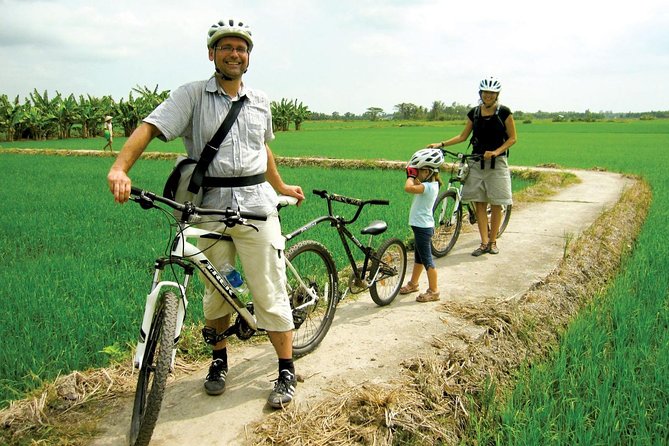 Day tours from Hanoi city (PRIVATE TOUR) - Hoa Lu and the first Vietnamese royal capital