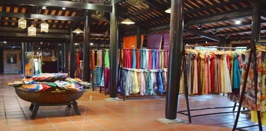 Discover Traditional Silk Process in Hoi An Silk Village - Timing, groups, and the guide